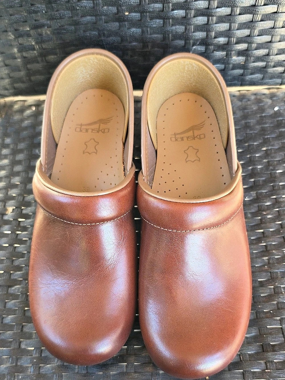 Dansko Leather Clogs in Brown EU 39